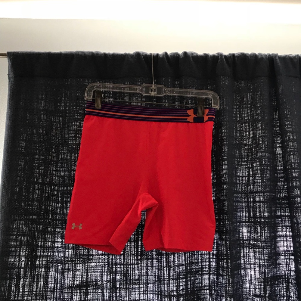 Shorts hot pink athletic small